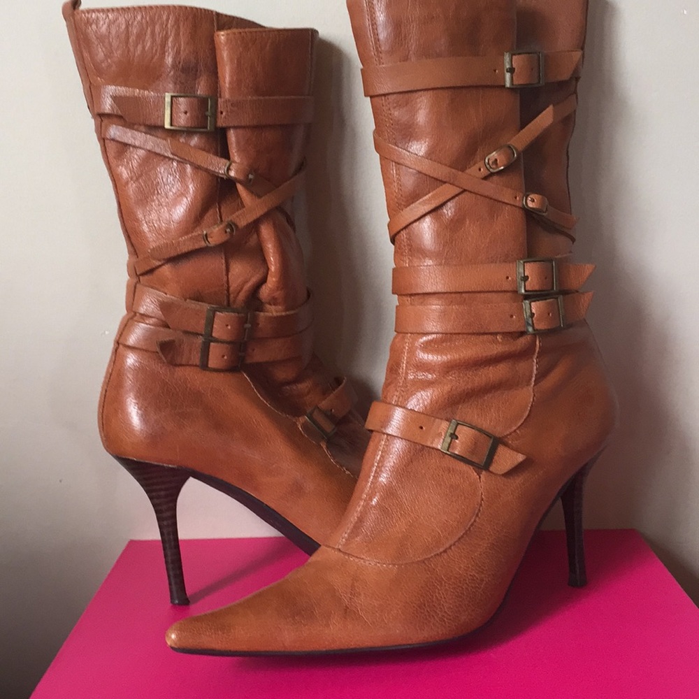 Cognac heeled boot